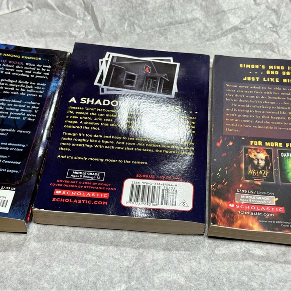 Scholastic Mystery Books Lot of 6 Tween Teen Summer Reading Middle Grades - Picture 10 of 10